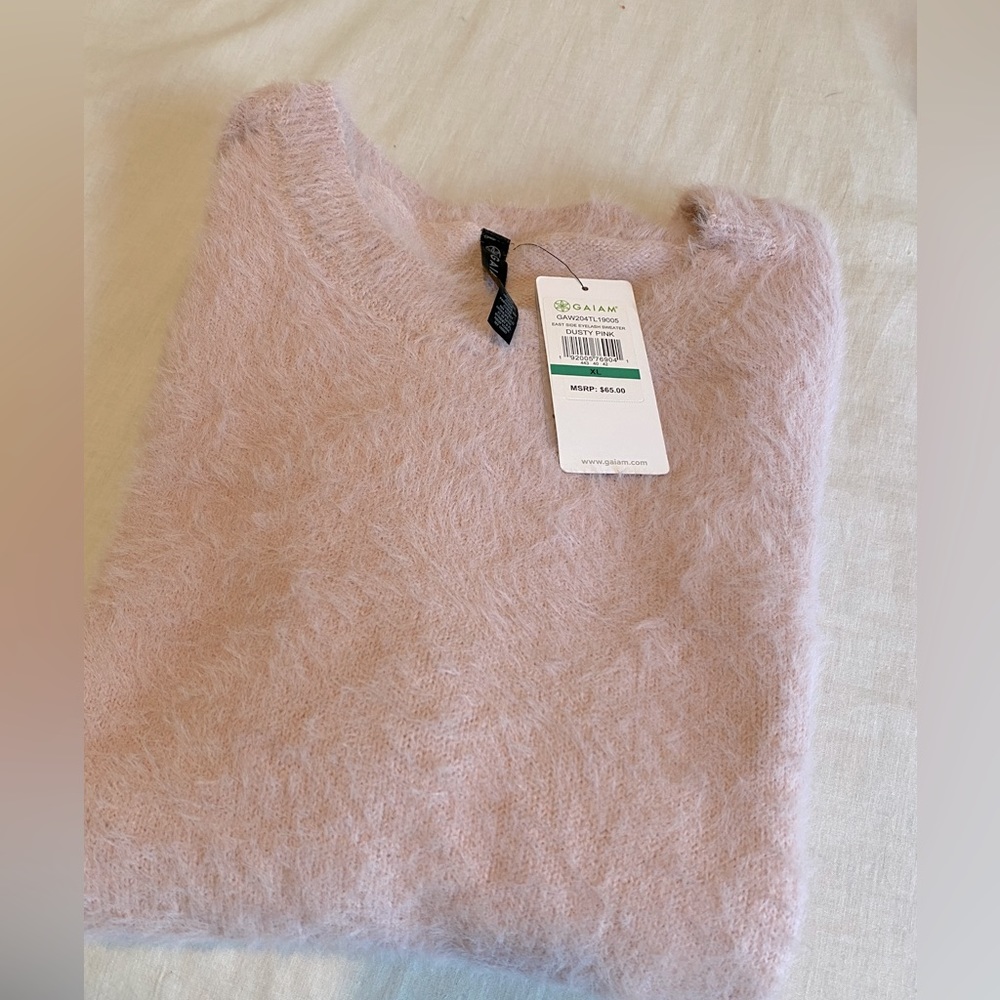 Gaiam super soft and comfy sweater